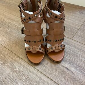 Dolce Vita brown scrappy heels size 7.5